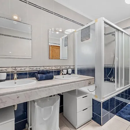 빌라 Peaceful Private Terrace & Views *