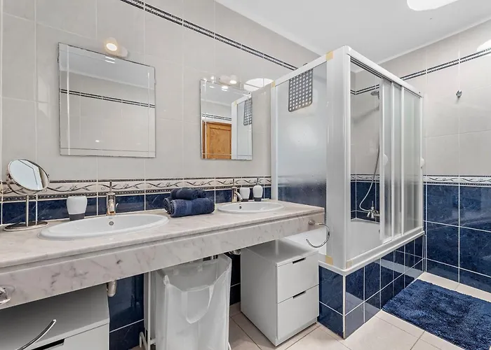 Villa Peaceful Private Terrace & Views *