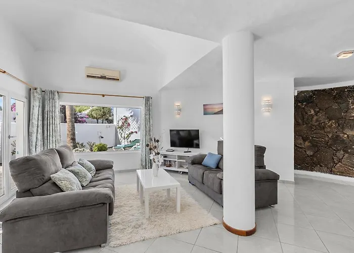 Peaceful Private Terrace & Views Villa Costa Teguise